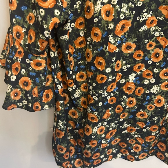 NWT Elsie & Zoey floral flowing top size L/XL - Picture 14 of 16